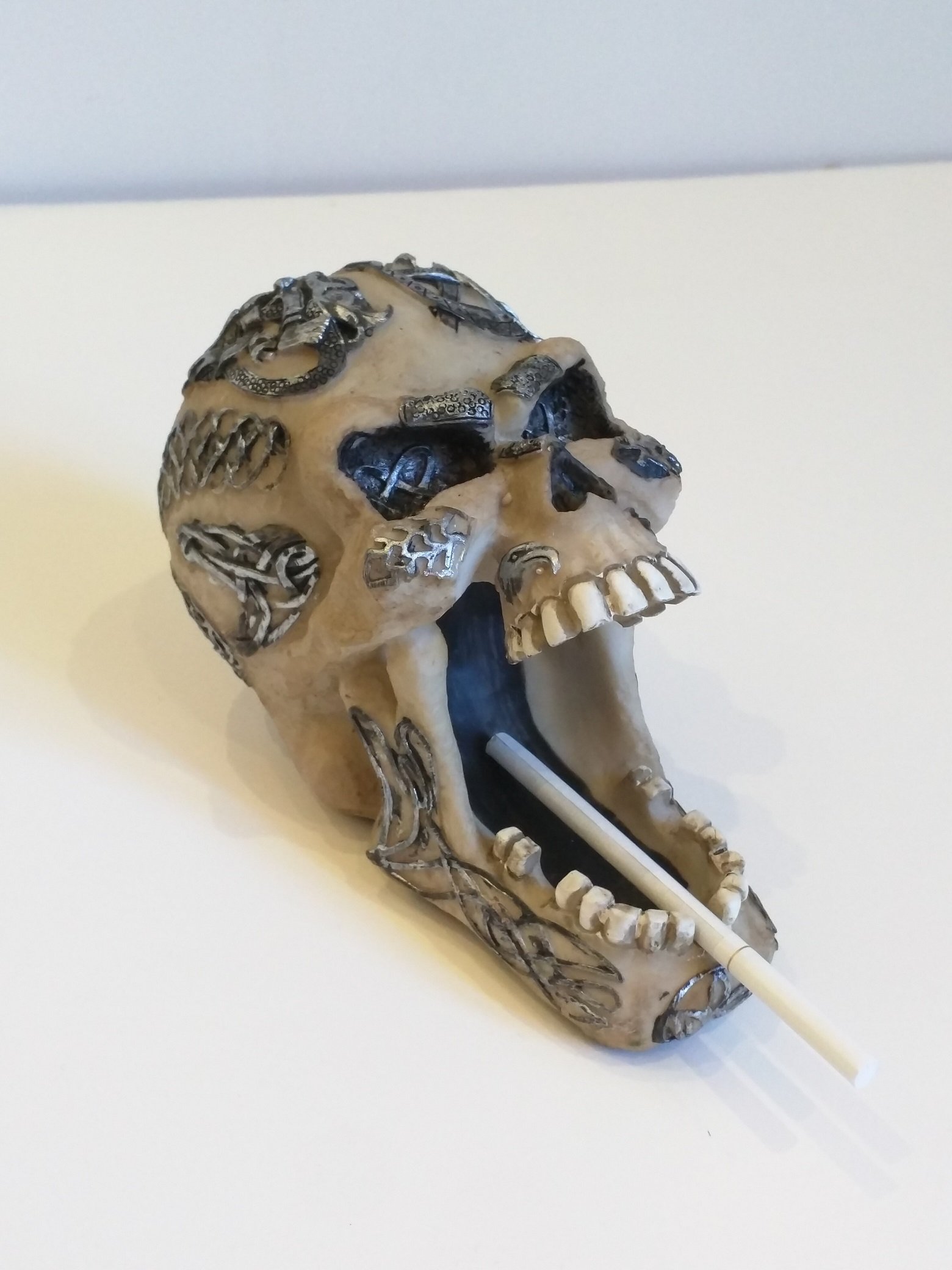 Amazon.com: Large Celtic Skull Open Mouth Ashtray Candy Holder